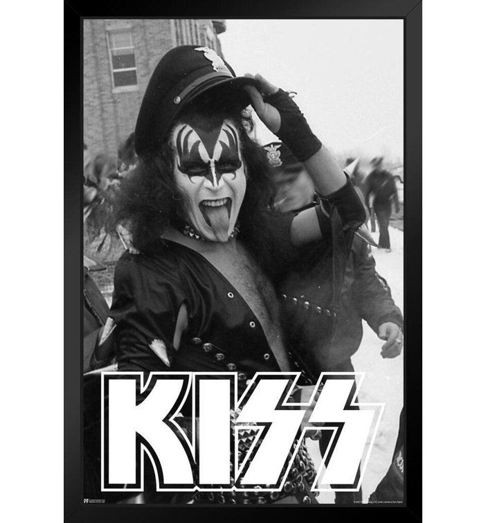 Poster Foundry Kiss Framed On Paper Print Wayfair